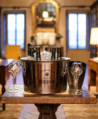 61 Franciacorta Nature (cutie lemn) - 1.5 L